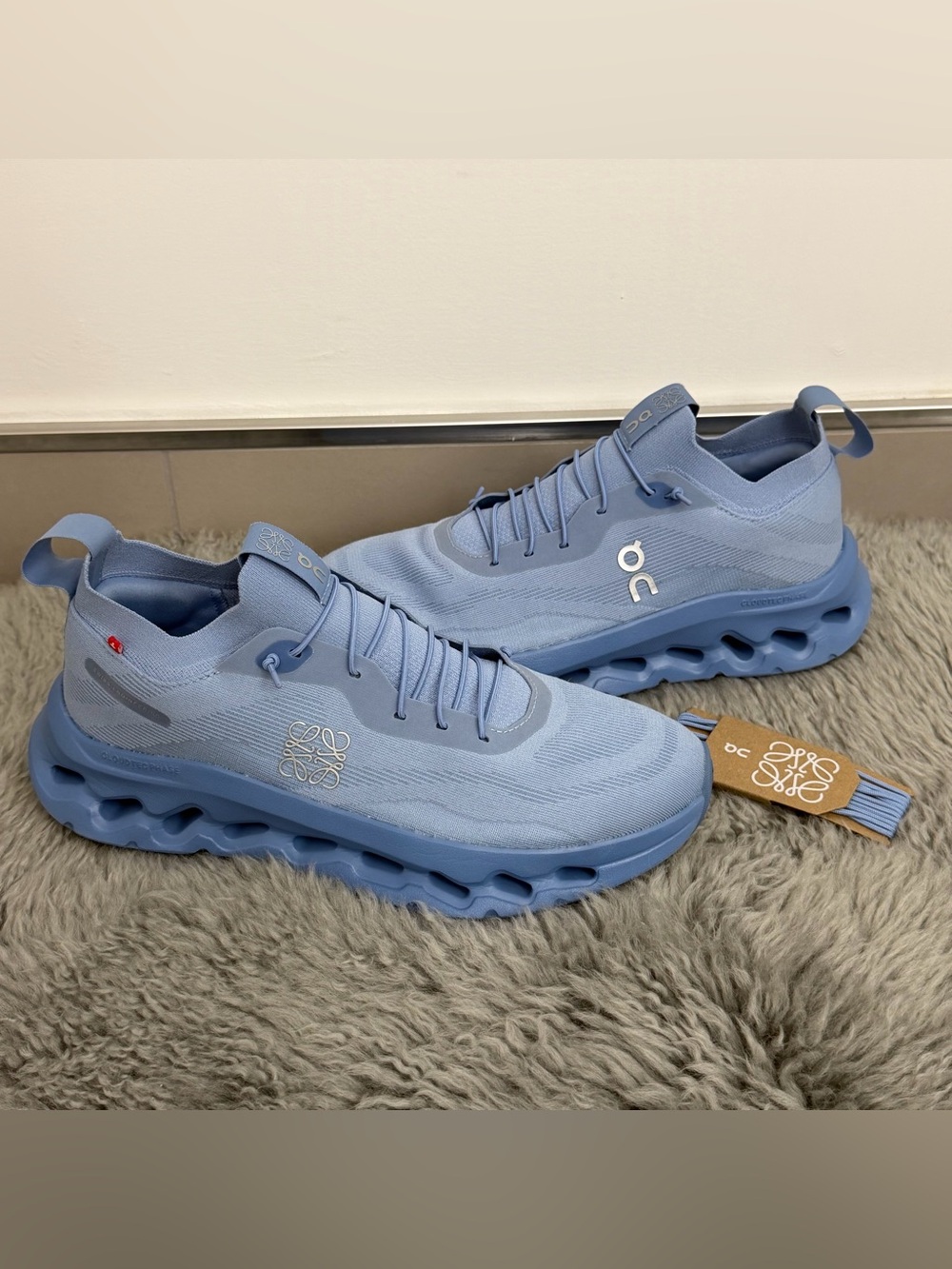 LOEWE x On Cloudtilt Forever Blue Sneakers – Men’s US 9.5 / EU 43